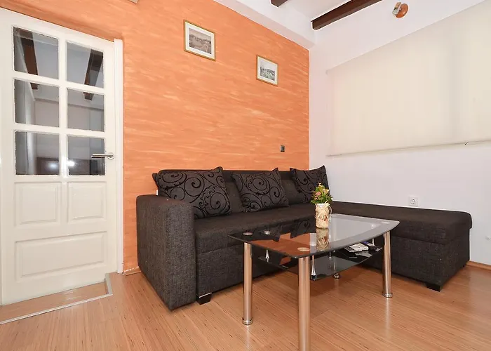 Apartment Nikolina